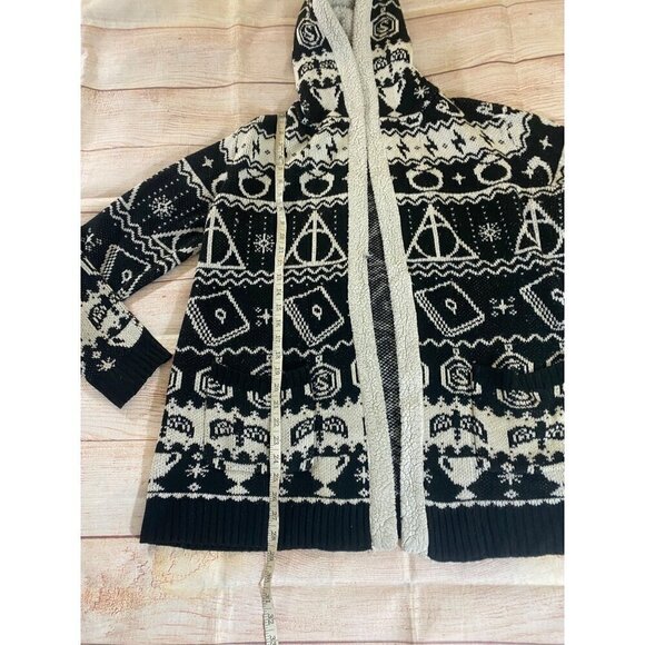 Harry Potter Horcux Fair Isle Sherpa Open Front Hooded Cardigan - Medium - Picture 8 of 14